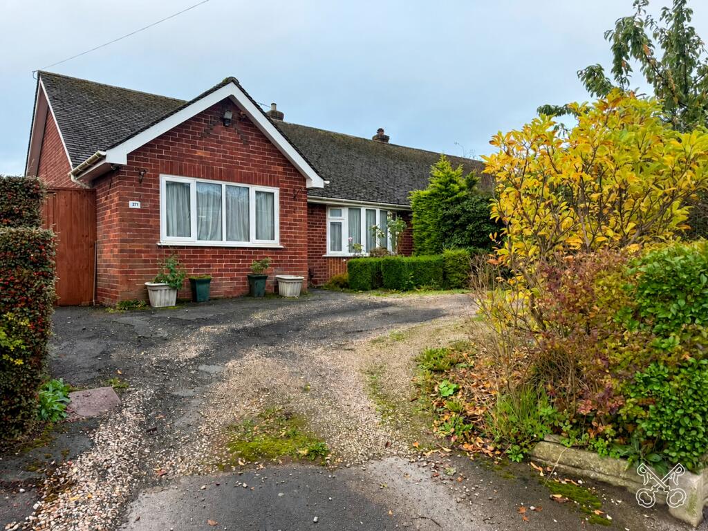 2-bed bungalow on Brindle Road, Bamber Bridge, Preston, Lancashire, PR5, £175,000
