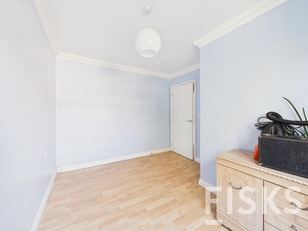 Apartment in Castle Point, Essex - More