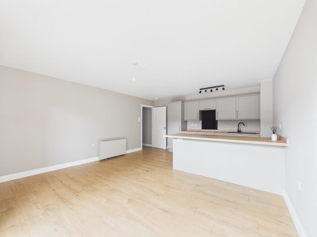 Apartment in Plymouth - View 5