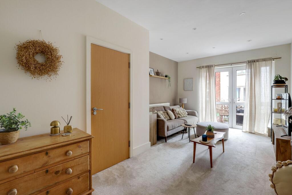 Apartment in Nottingham, Forest Fields - More