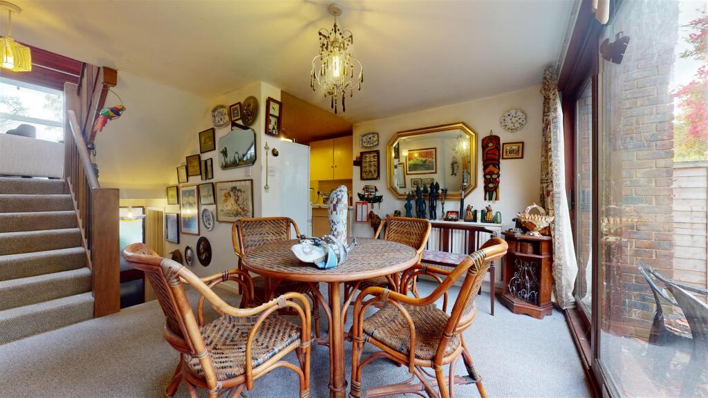 Dyers Mews, Neath Hill, Milton Keynes photo 3