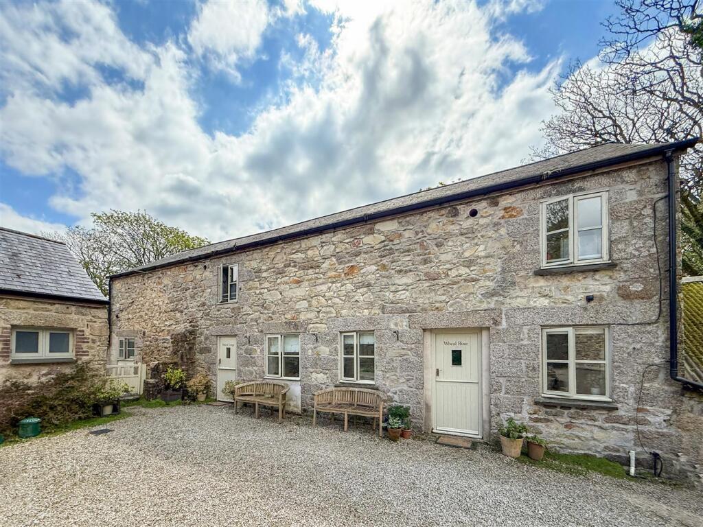 Main image of property: Bodilly, Helston