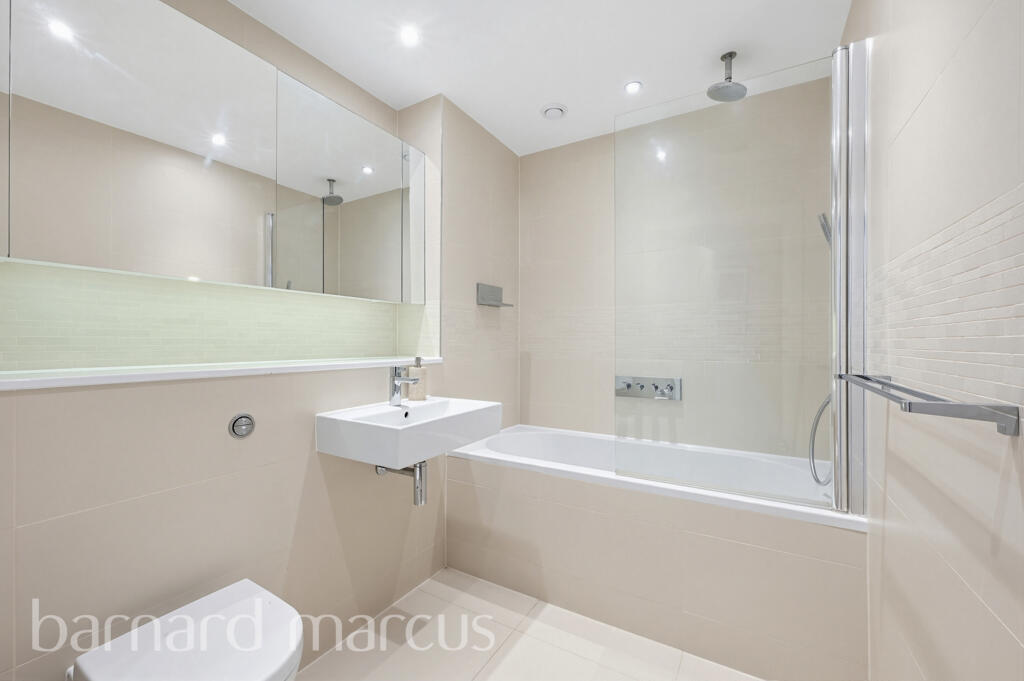 Apartment in London - More