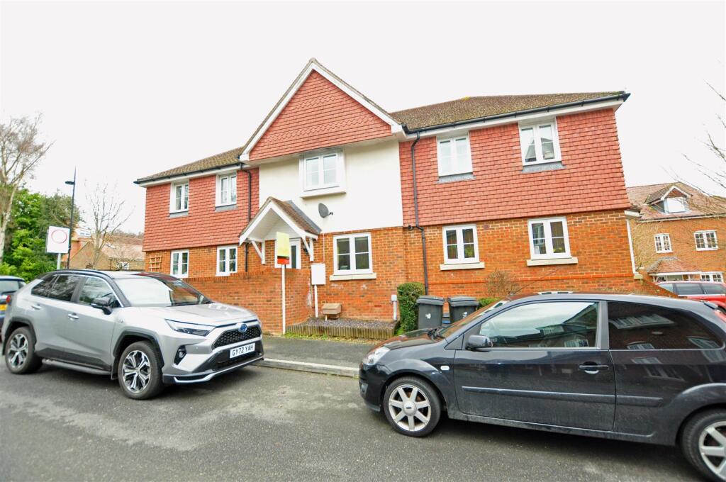 Main image of property: Malthouse Way, Hellingly, Hailsham