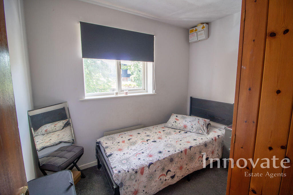 The Moorings , Oldbury photo 5