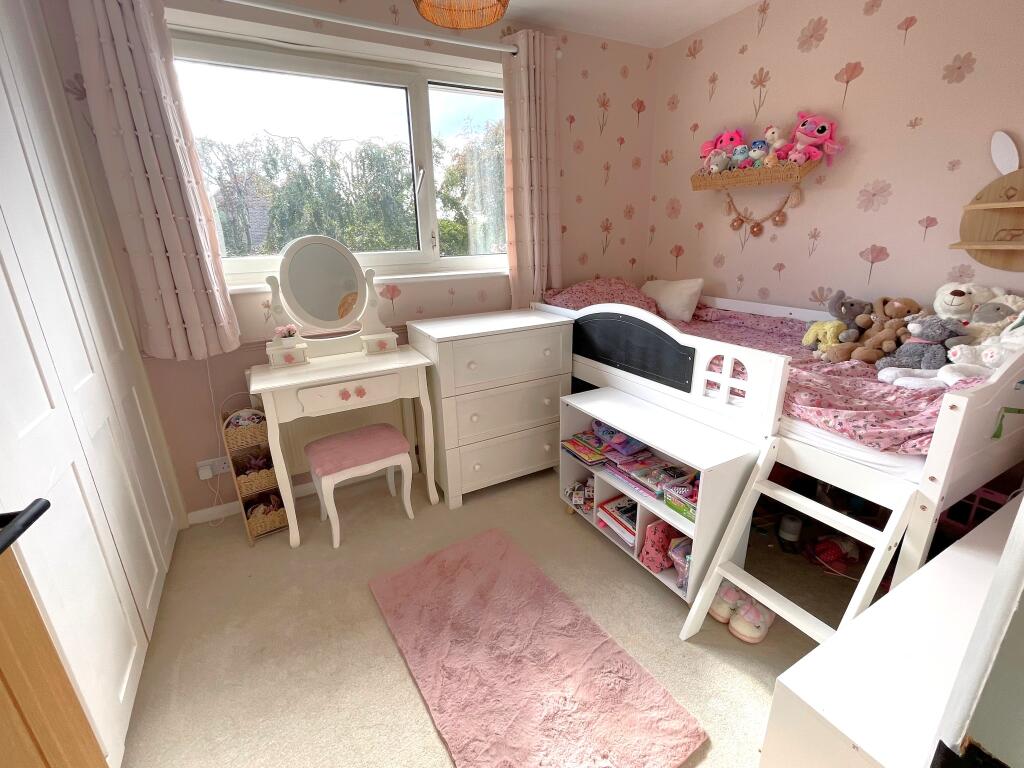 House in New Forest, Langdown, Hythe and Dibden - More
