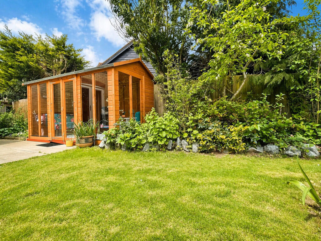 Ketley Close, Tiptree photo 4