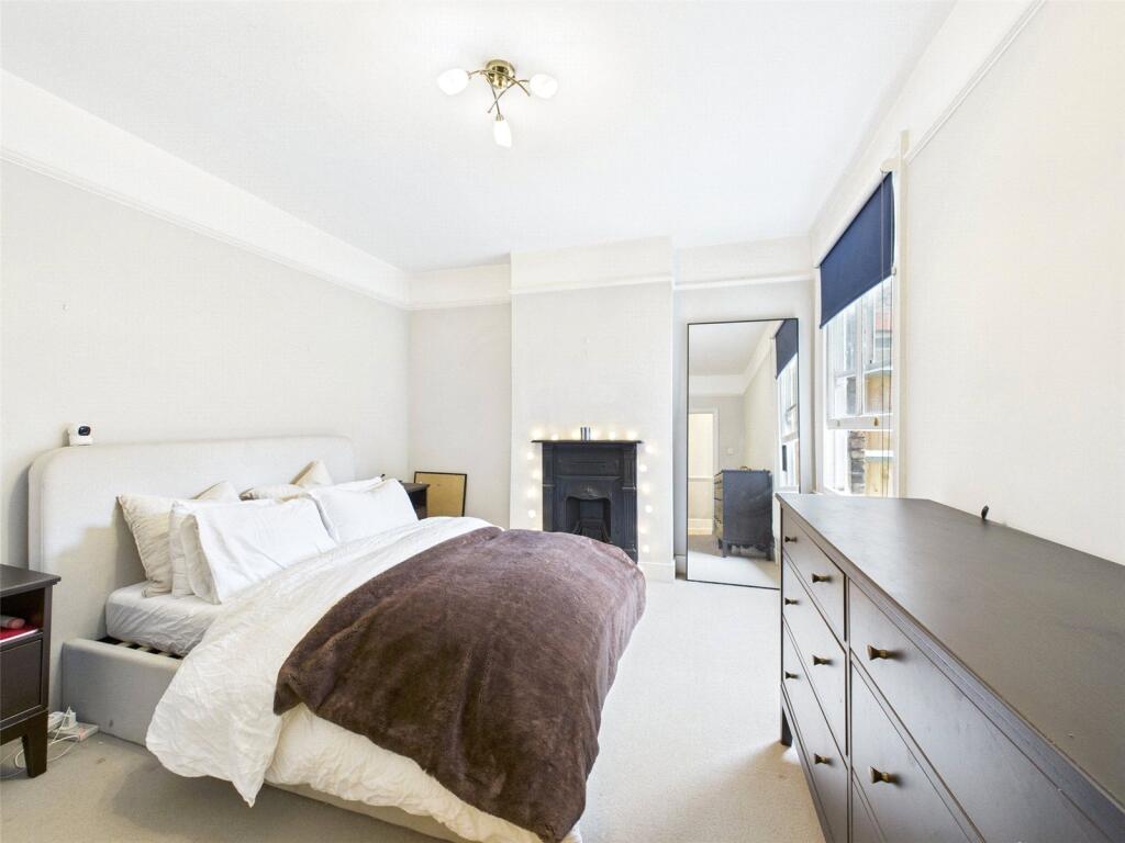 Apartment in London - View 4