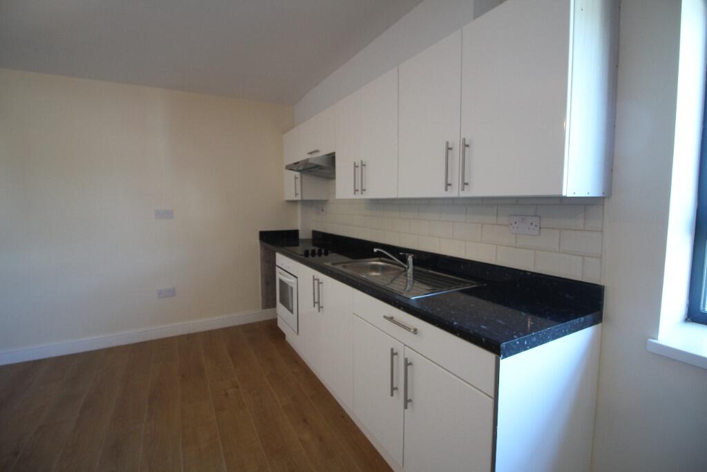 Apartment in Bury, Greater Manchester - View 5