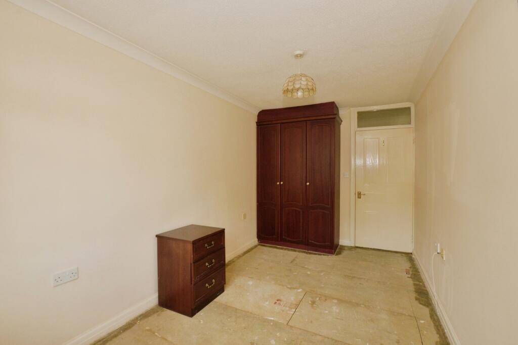 Apartment in Tonbridge - More