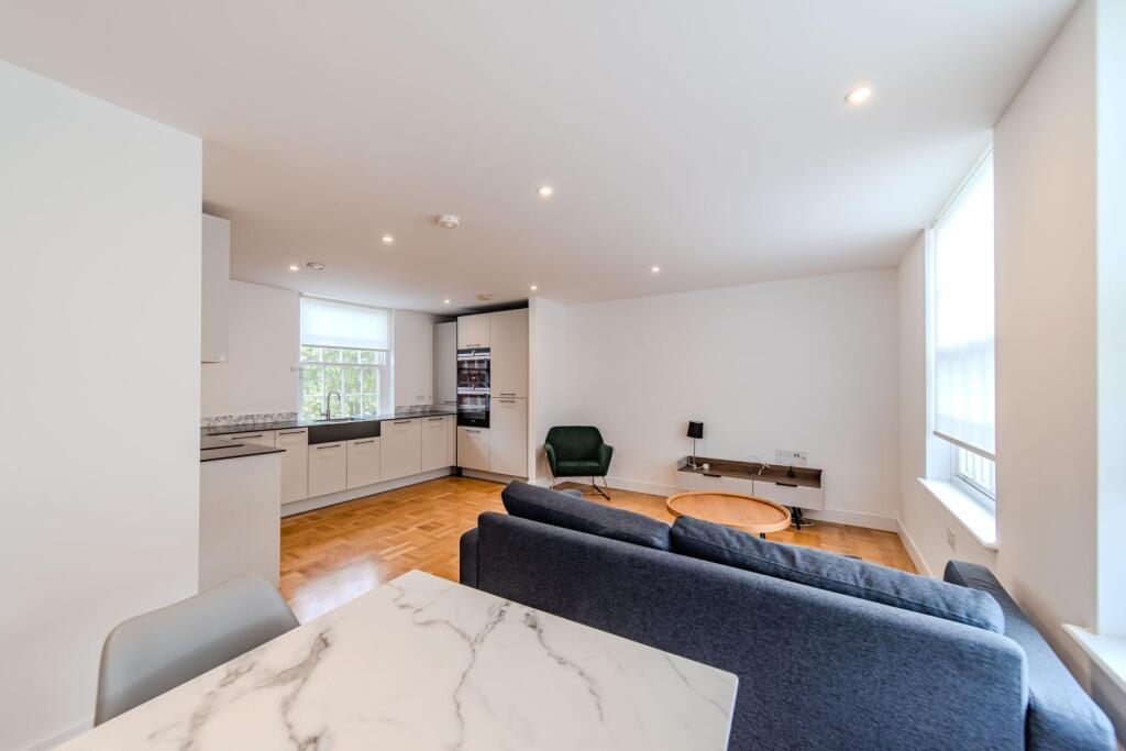 Apartment in London - View 2