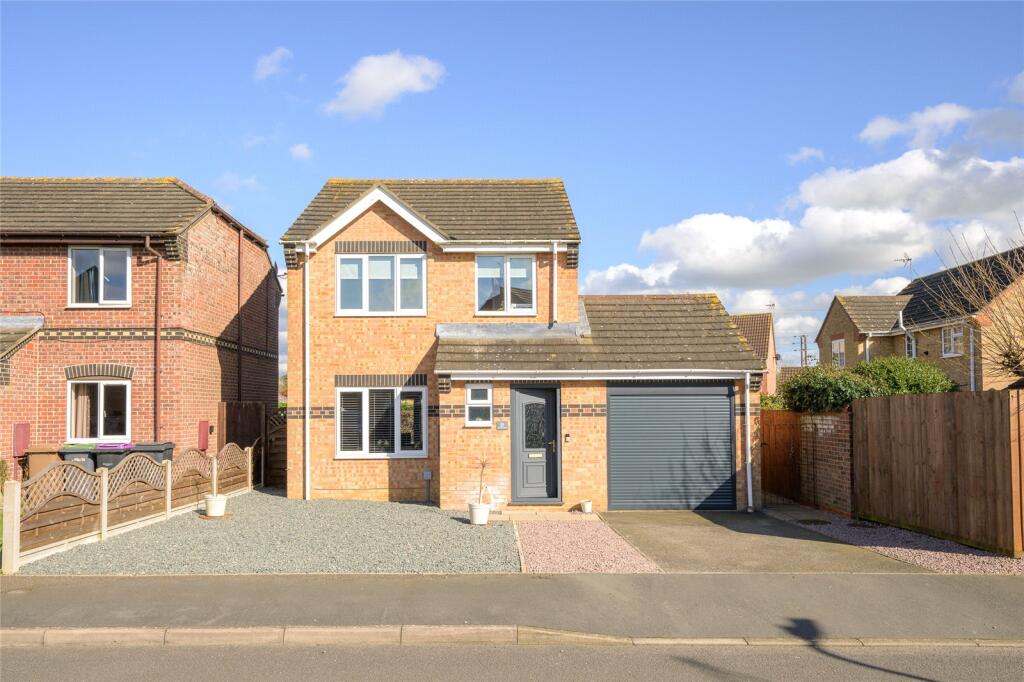 3 bedroom detached house for sale in Mulberry Close, Sleaford ...