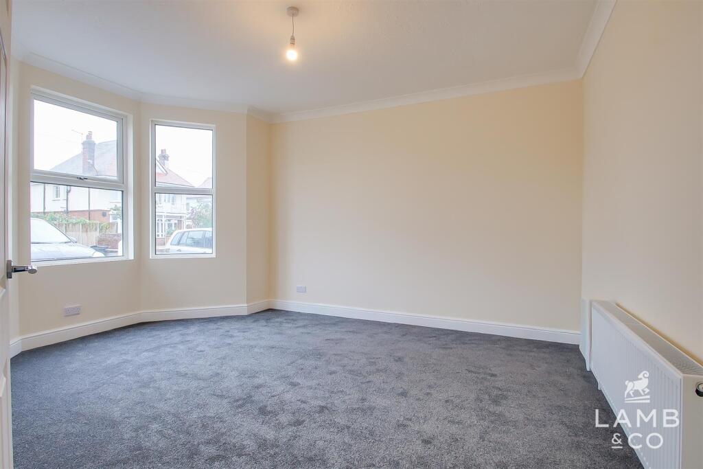 House in Clacton-on-Sea, Great Clacton - View 3