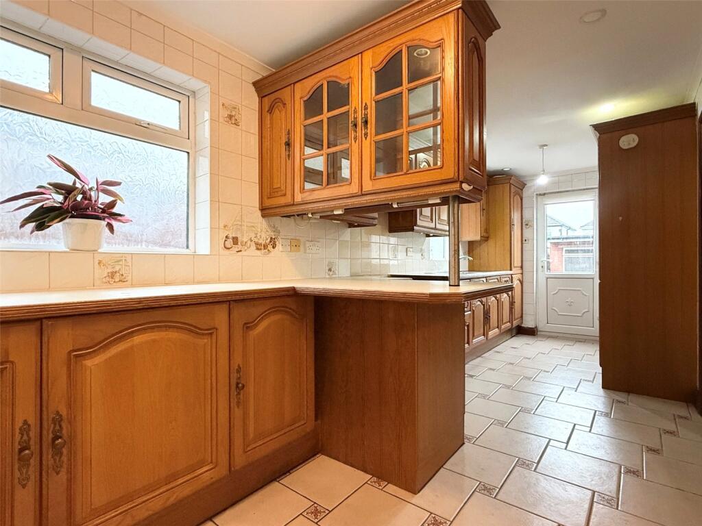 House in Wolverhampton, West Midlands - View 5