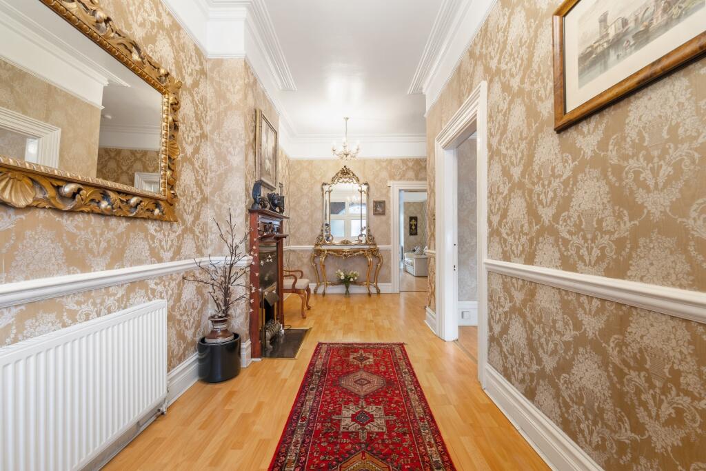 House in London - View 4