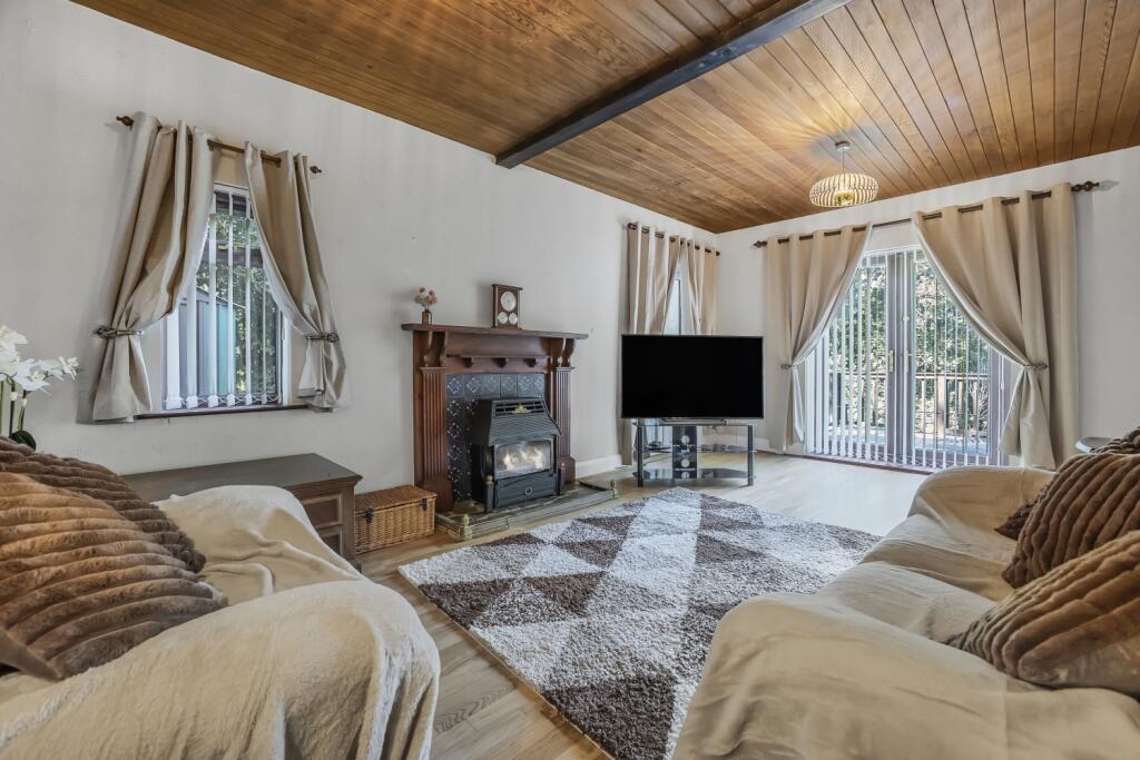 House in Sheffield, Totley Rise, Bradway - View 5
