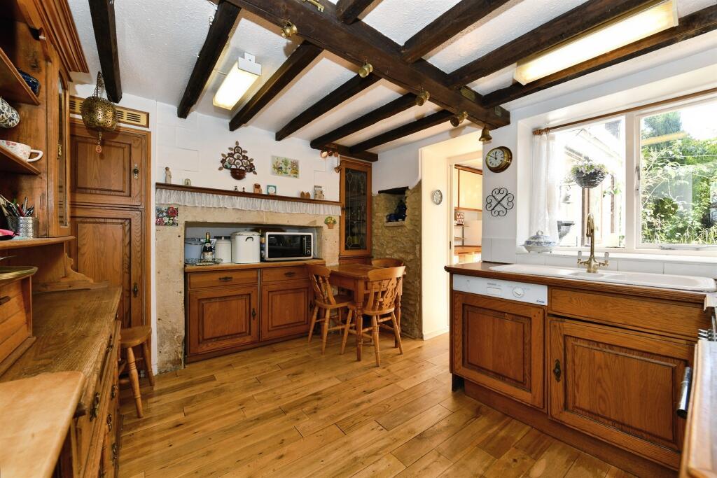 House in Swindon - View 5
