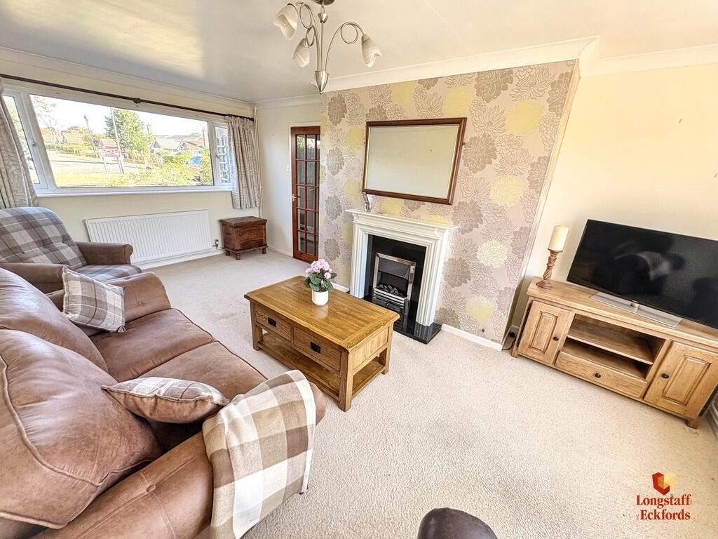 Harvey Close , Bourne  photo 4