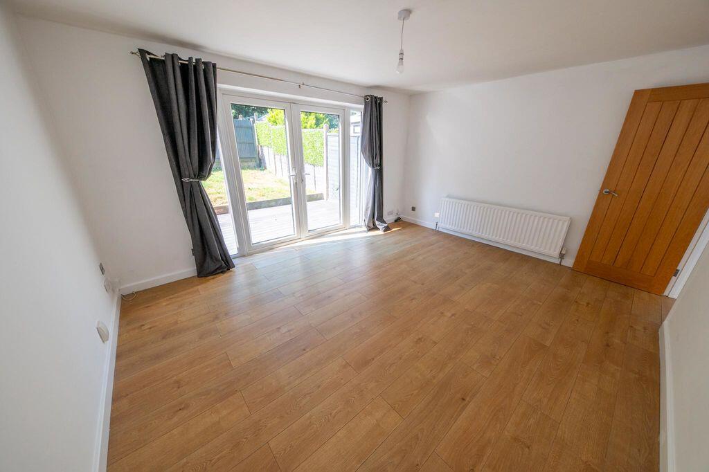 Shaftesbury Avenue, Purbrook - View 2