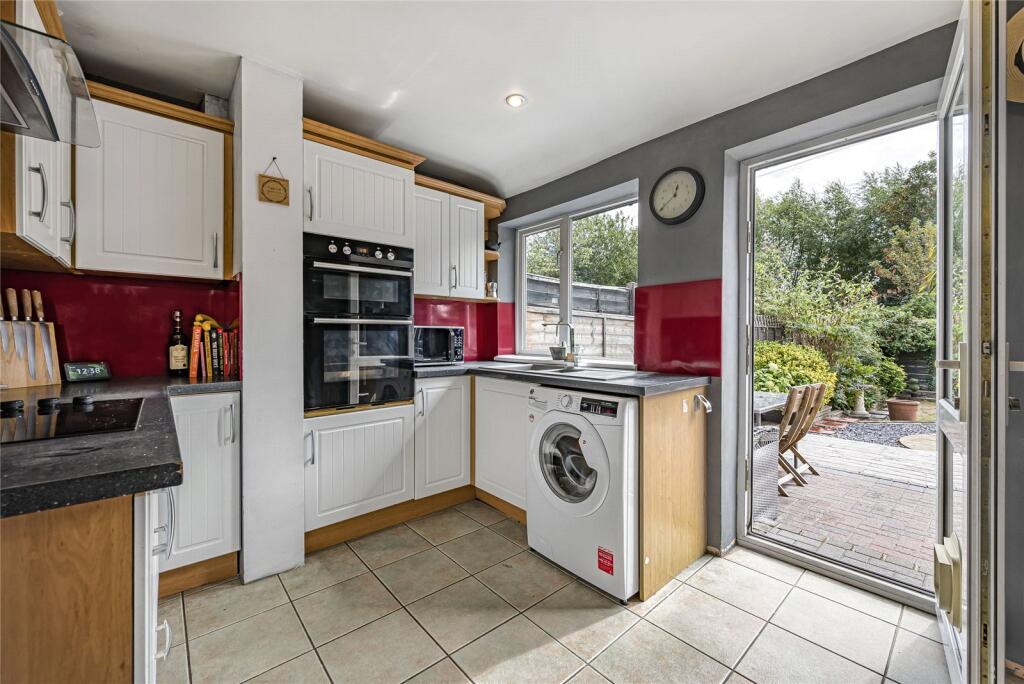 House in Dartford - More