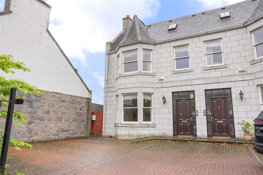 Main image of property: 167 Queens Road, Aberdeen, AB15 8BS