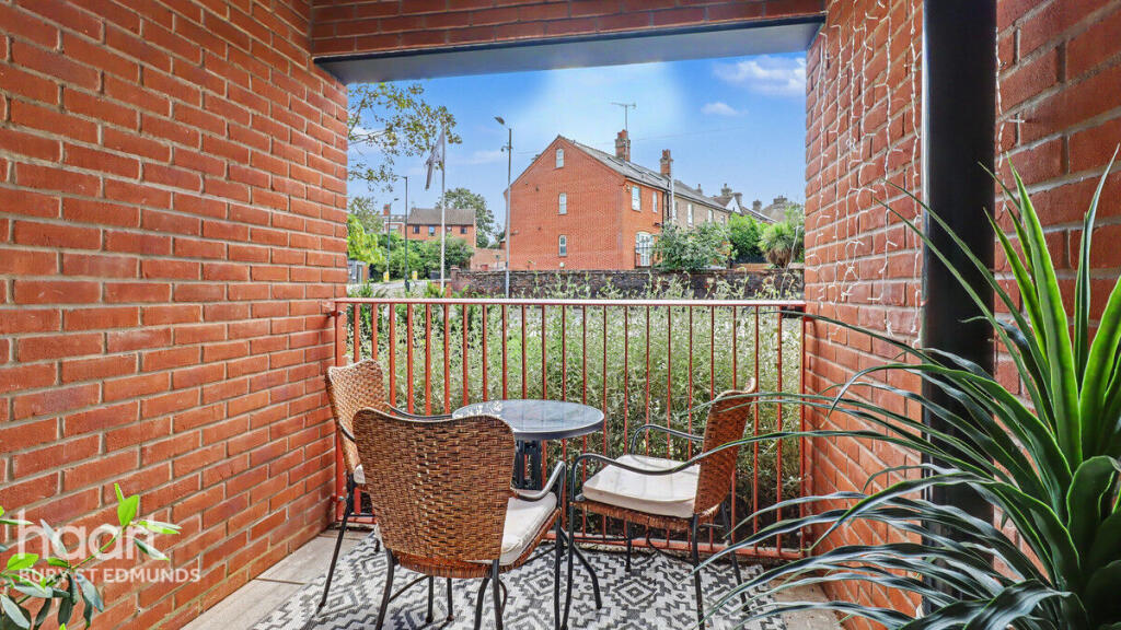 Apartment in West Suffolk, Westley - View 3