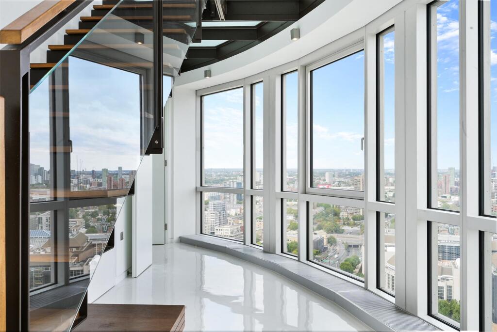 Apartment in London - View 5