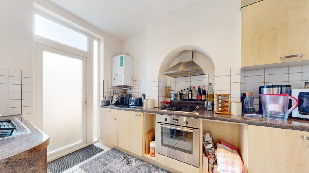Apartment in London - View 4