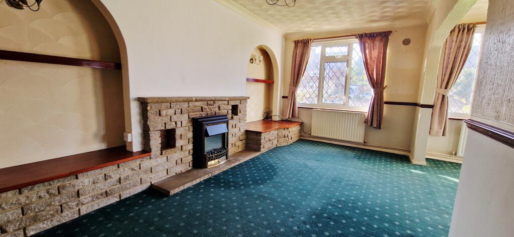 St. Aidans Way, Gravesend, Kent, DA12 photo 4
