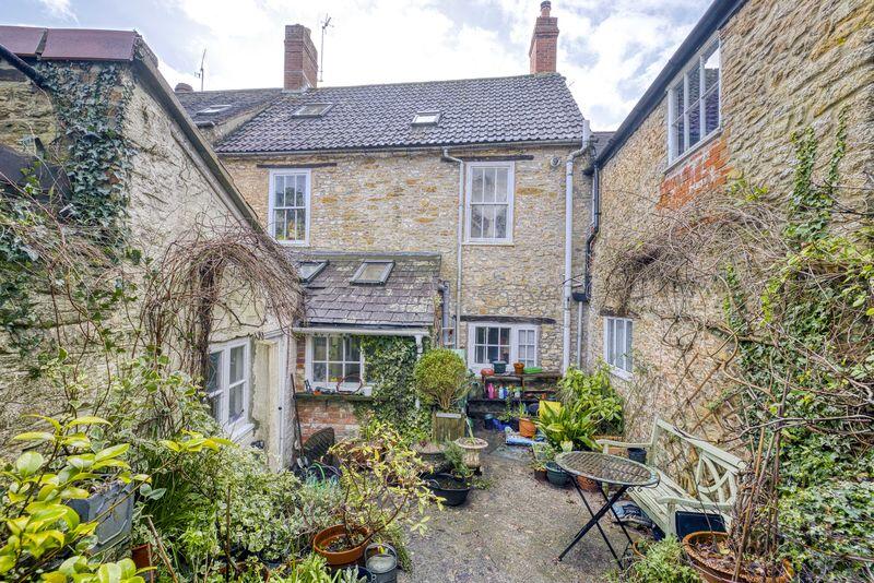 Additional image 16 of Pretty period property in a central location 