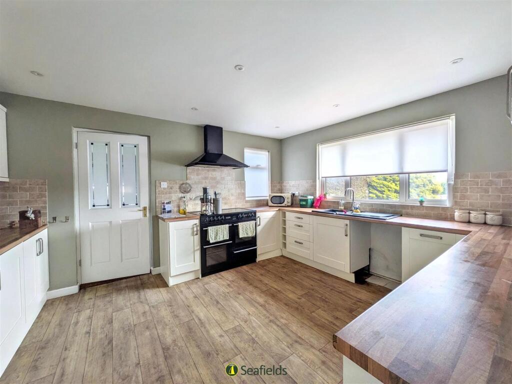 House in Ryde, Swanmore - View 2