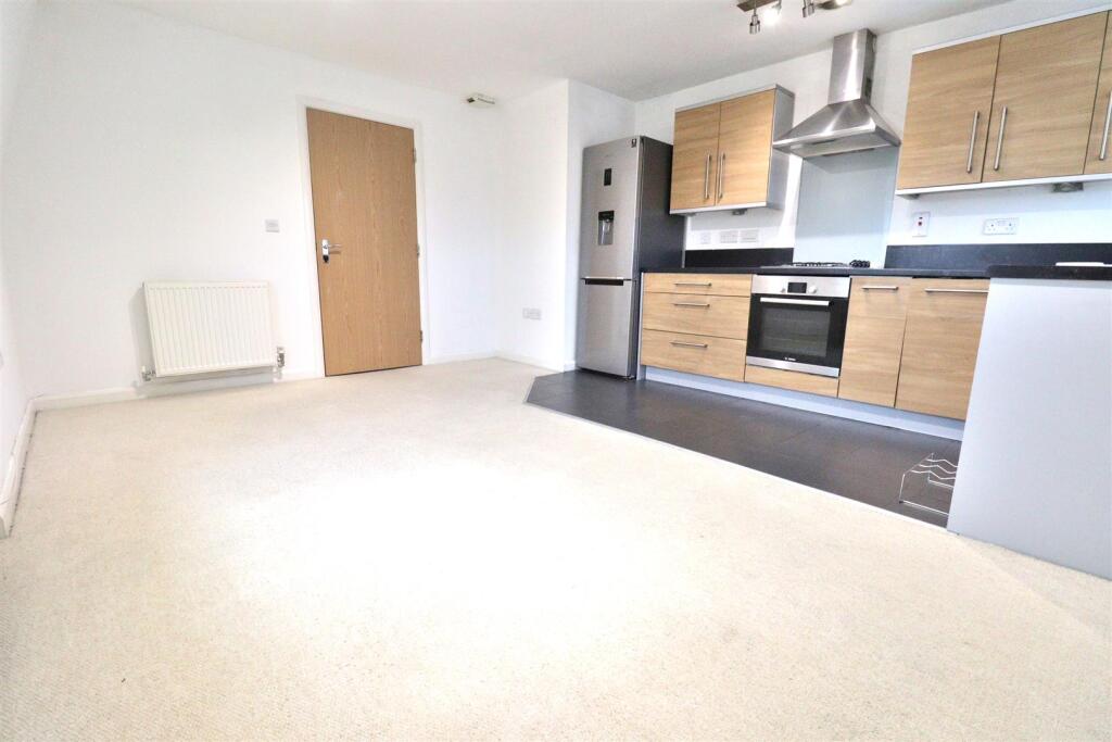 Additional image 4 of Red Lion Court, Great North Road, Hatfield