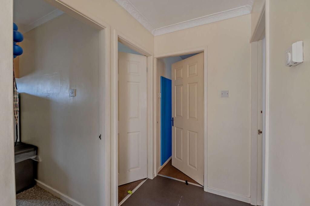 Park Drive Road, Keighley, BD21 - View 3