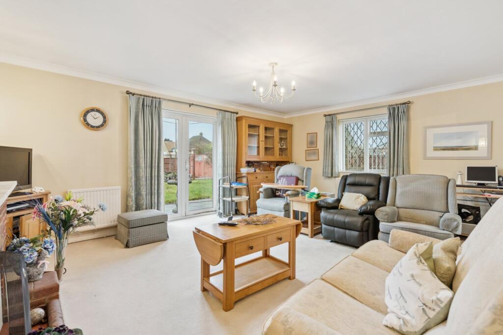 Joiners Lane, Chalfont St. Peter, Buckinghamshire, SL9 photo 3