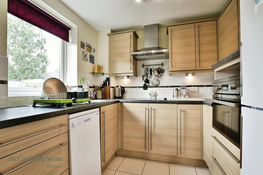 Apartment in Styal, Lakes Estate, Handforth - View 5