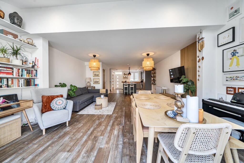 House in Reading - View 5