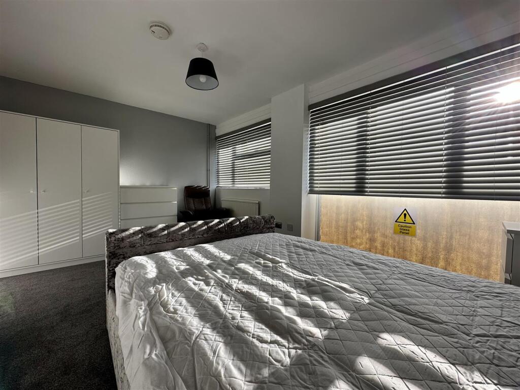 House in Stevenage - View 2
