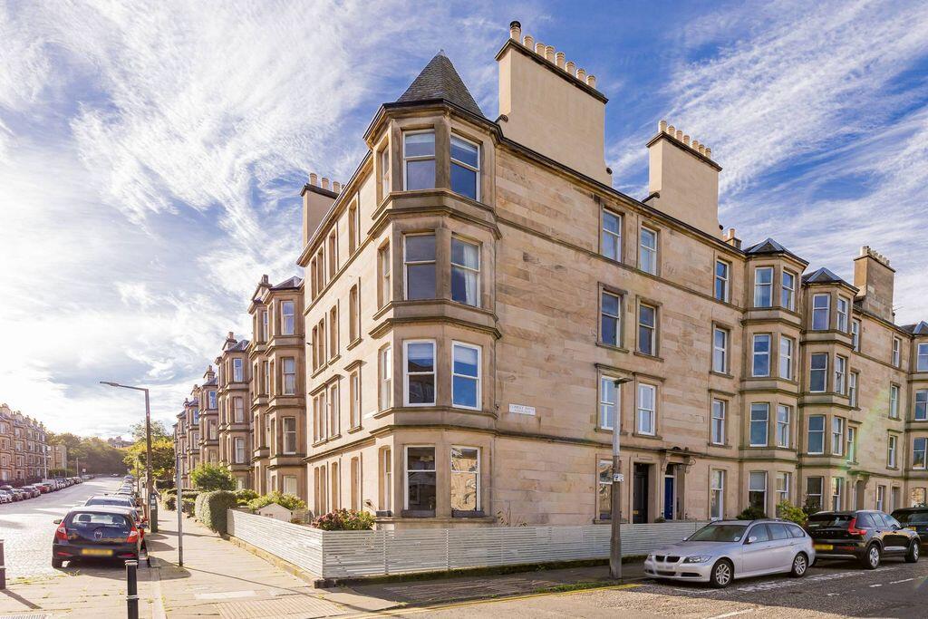 Main image of property: 3 1F3, Comely Bank Terrace, Comely Bank, Edinburgh, EH4 1AT