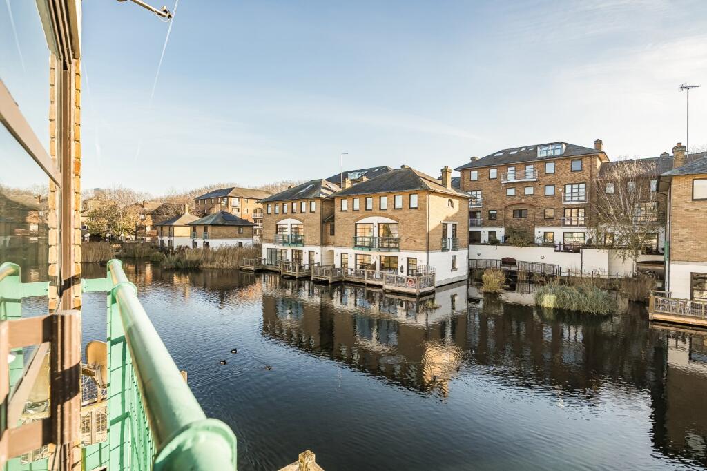 Main image of property: Plover Way, Surrey Quays, London, SE16