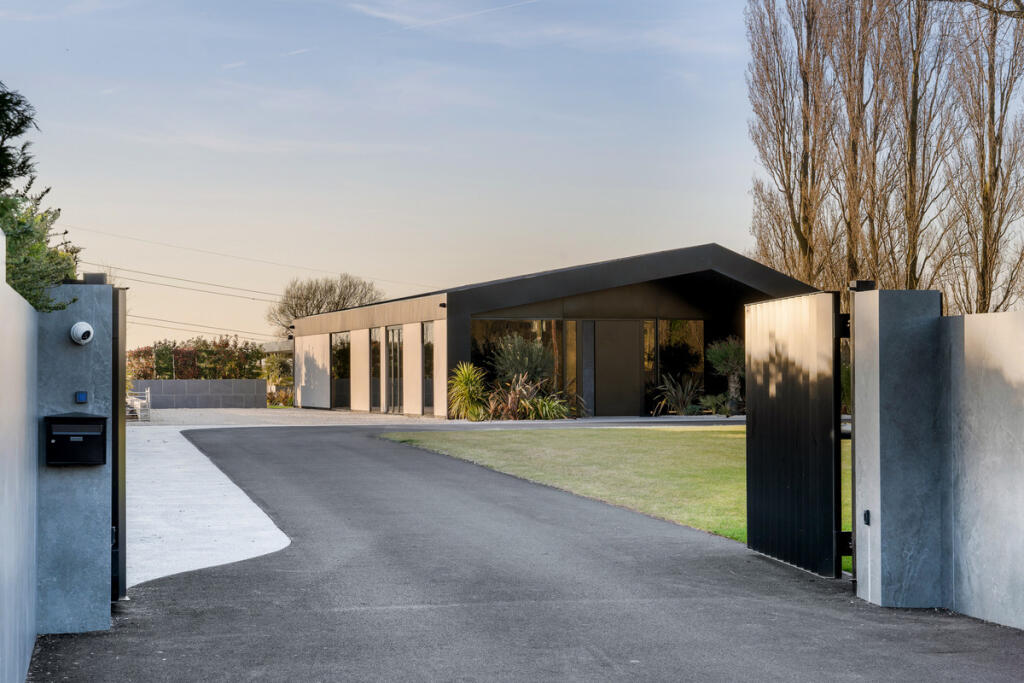 Main image of property: The Old Stable View, South Nottinghamshire, NG12