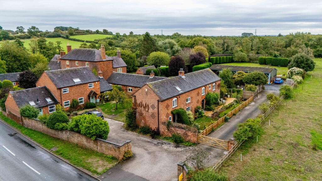 Main image of property: Swarbourn Mews, Yoxall, DE13 8NH