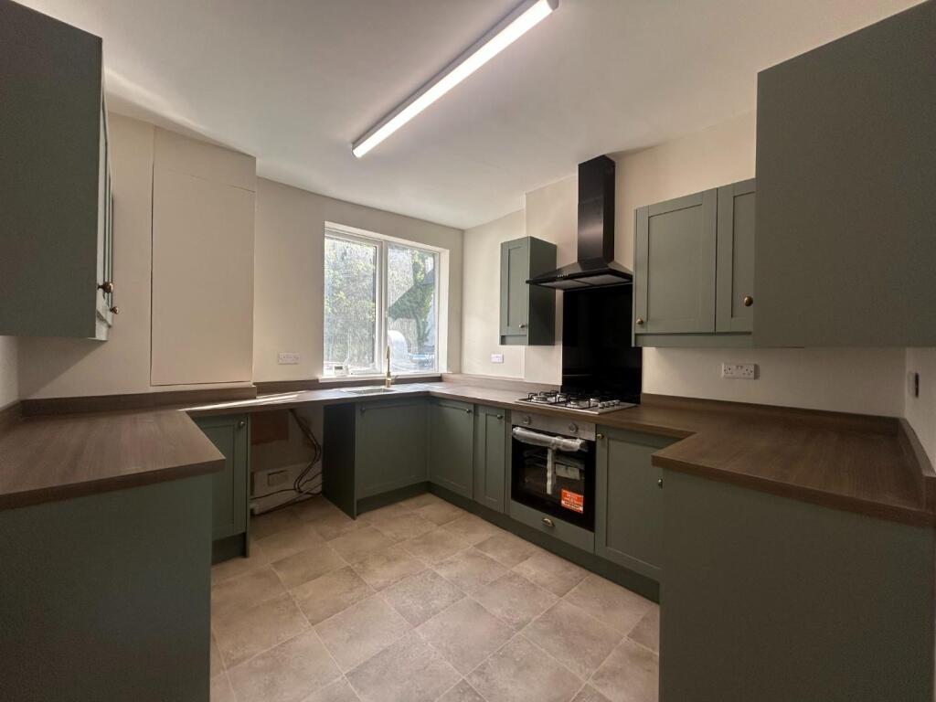 Apartment in Torquay - View 2