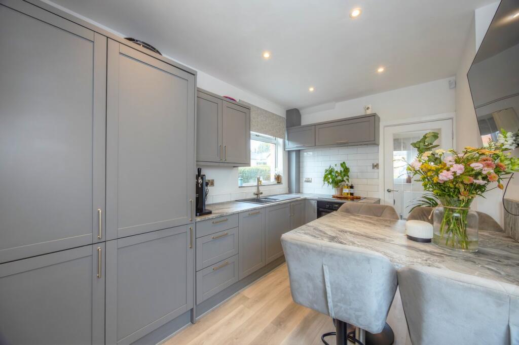 Gate Crescent, Dodworth, Barnsley, S75 photo 4