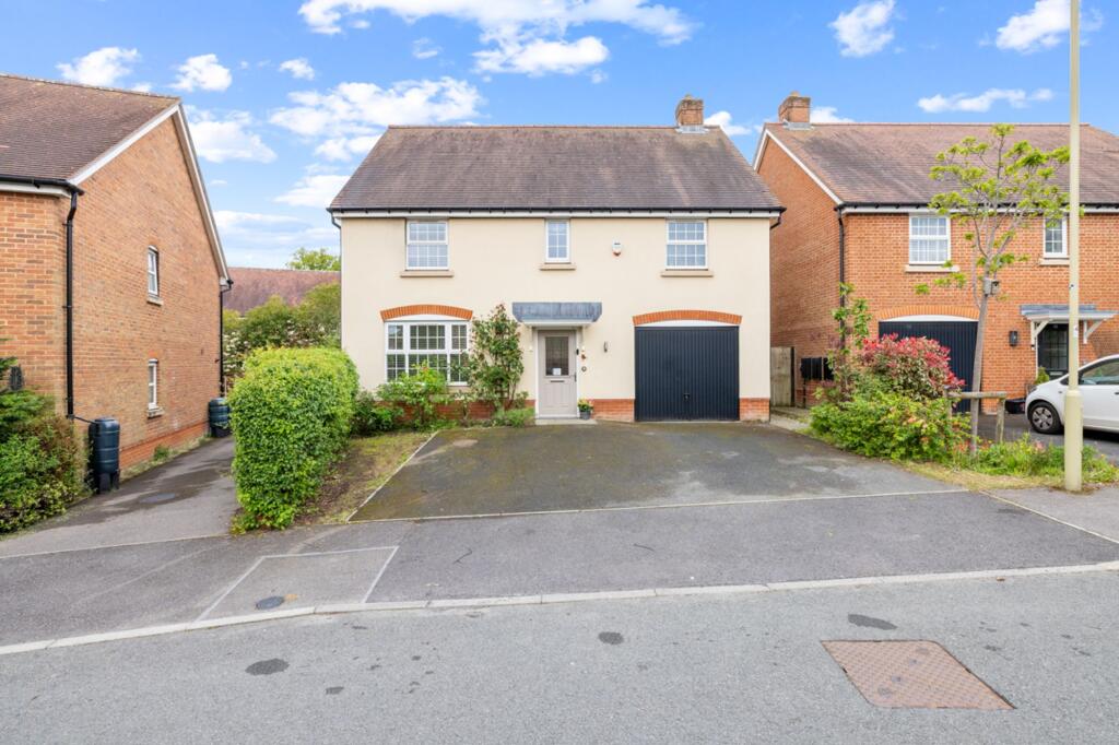 Main image of property: Leachman Way, Petersfield, GU31