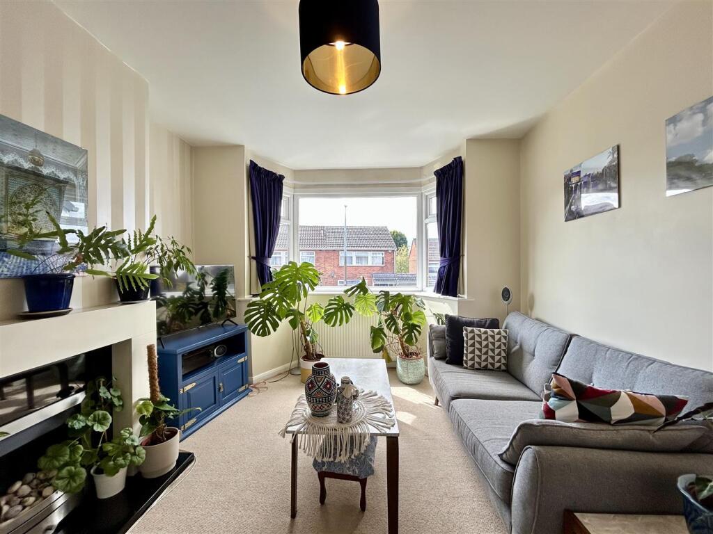 House in Dudley, West Midlands - View 2