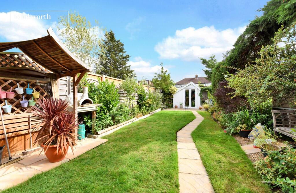 House in Sutton - View 4