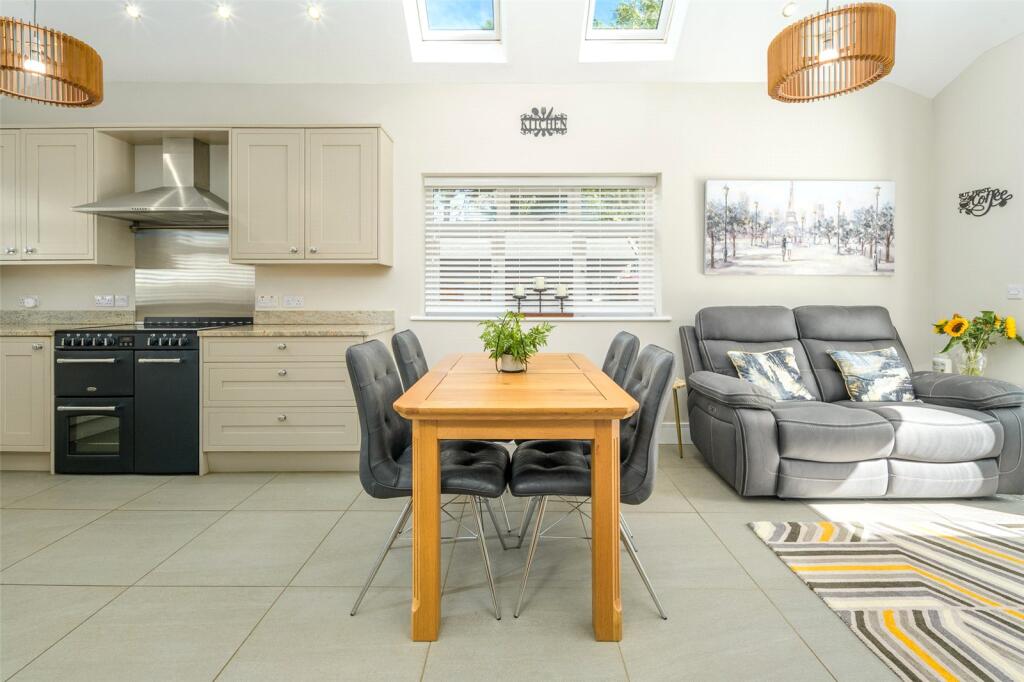 House in Newcastle upon Tyne - View 4