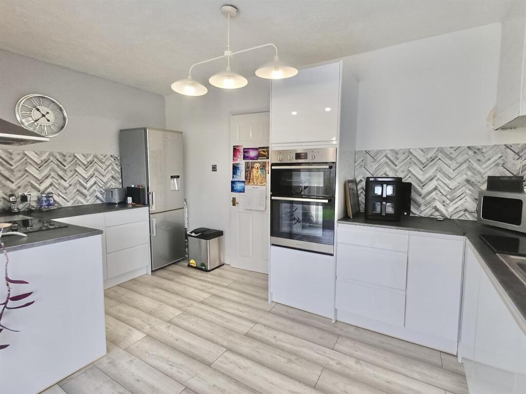 House in Peacehaven - View 2