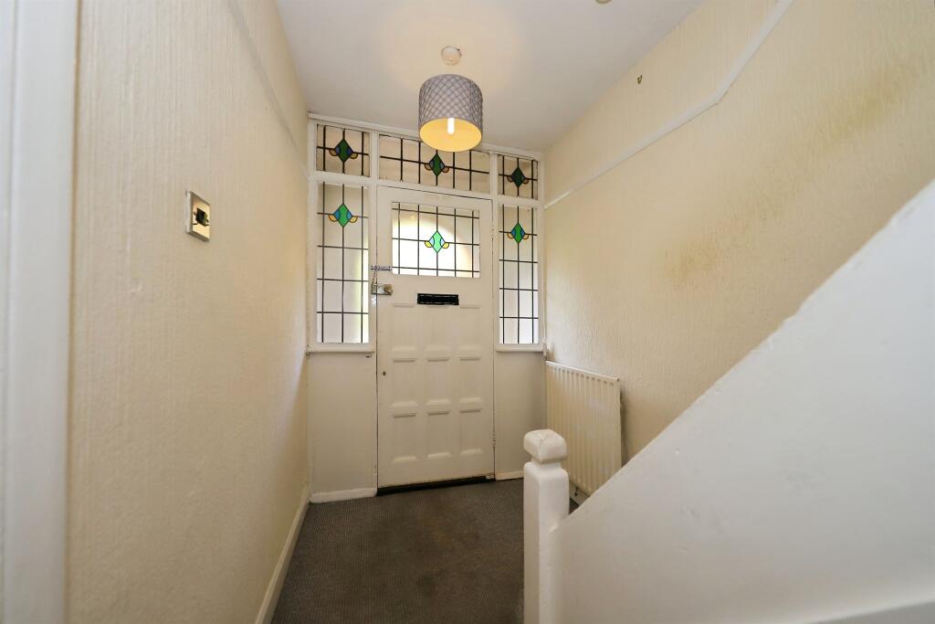 Broadwaters Drive, Kidderminster photo 2