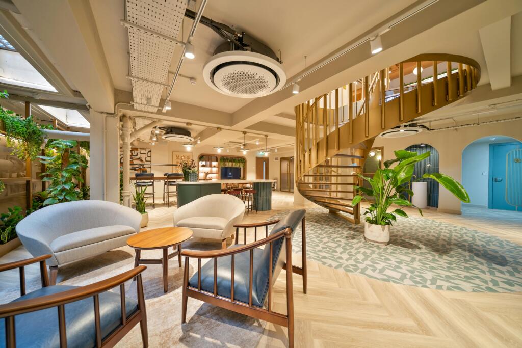 Business Lounge